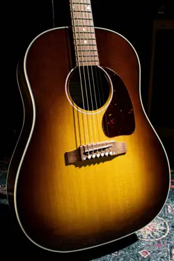 GIBSON J-45 STUDIO WALNUT 2022