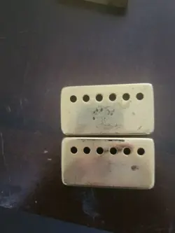 GIBSON HB COVERS 2 PC GOLD