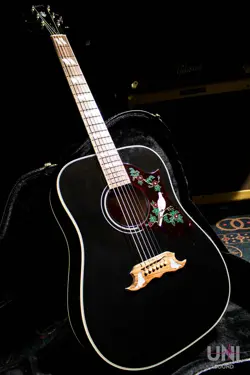 CUSTOM SHOP LIMITED