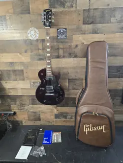 WITH GIBSON BAG