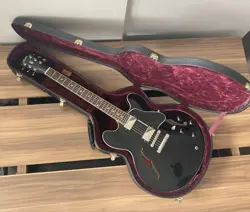 GIBSON ES-335 PLAIN EBONY MEMPHIS