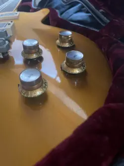 1957 GOLD