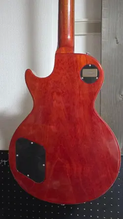 LES PAUL R9