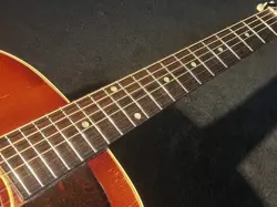 J-45 CHERRY SUNBURST