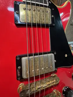 FERRARI RED