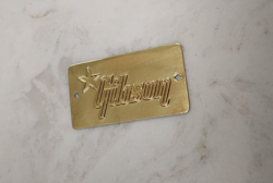 50'S GIBSON CASE BADGE
