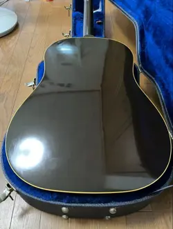 ACOUSTIC GUITAR FROM