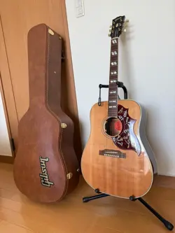 GIBSON HUMMINGBIRD ACOUSTIC GUITAR FROM JAPAN