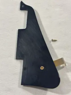 BLACK W/