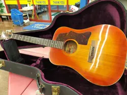 GIBSON J-45 DELUXE ACOUSTIC
