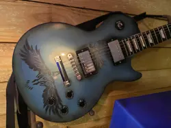 WITH CUSTOM GRAPHIC