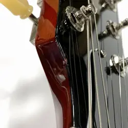 GUITAR USED