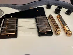 CUSTOM SHOP LES