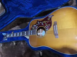 GUITAR GIBSON