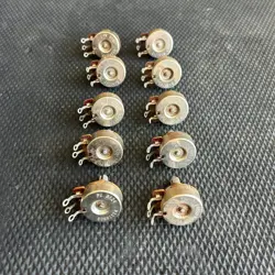 LOT OF 10: 1988 GIBSON POTS