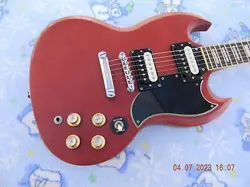 EPIPHONE SG G400, EPI SLASH AFD PICKUPS, PETPCAPACITORS, GROVERS, GIBSON GIGBAG