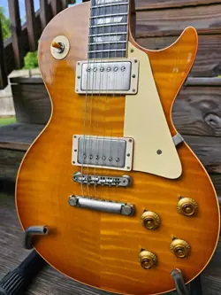 LES PAUL R9