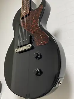 GIBSON ELECTRIC GUITAR LES PAUL JUNIOR EBONY BLACK WITH CASE FROM JAPAN