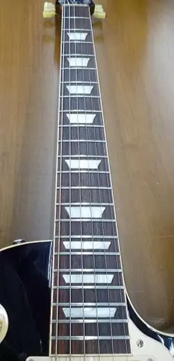SUNBURST ELECTRIC GUITAR