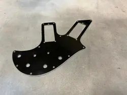 ARTIST BASS PICKGUARD