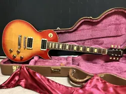 GIBSON LES PAUL CLASSIC- HERITAGE CHERRY SUNBURST