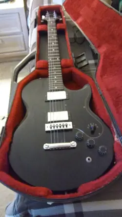 GIBSON L6S CUSTOM 1976 ELECTRIC GUITAR, STAMPED SECOND MINOR BLEMISH ?