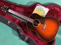 GIBSON J-45 BANNER