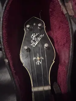 VINTAGE GIBSON 4 STRING BANJO