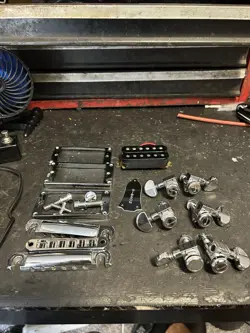 GIBSON USA /TONEPROS/KLUSON GUITAR PARTS LOT