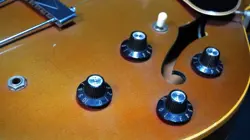 BURGUNDY FINEST GUITARS