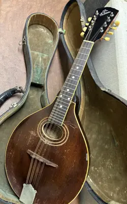 ERA GIBSON MANDOLIN