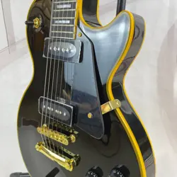 LES CUSTOM BLACK