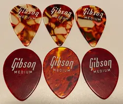 PICKS-MEDIUM GAUGE TEARDROP