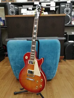 GIBSON LES PAUL TRADITIONAL CHERRY SUNBURST 2011 ELECTRIC GUITAR USED FROM JAPAN