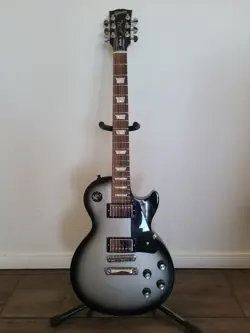 GIBSON LES PAUL STUDIO SILVERBURST