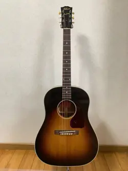 ACOUSTIC GUITAR GIBSON 1942 J-45 CUSTOM NATURAL S/N 228220 WITH HARD CASE