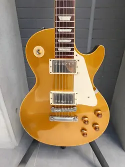 GIBSON CUSTOM SHOP HISTORIC COLLECTION 1957 LES PAUL GOLD TOP REISSUE 2000