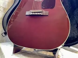 GIBSON TRIAL VIDEO AVAILABLE J-45 STANDARD WINE RED GLOSS 22753104 MINOR SCRATCH