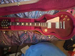 2016 GIBSON LES PAUL STUDIO T IN EXCELLENT CONDITION WITH GIBSON CASE