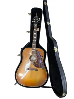 GIBSON HUMMINGBIRD ACOUSTIC GUITAR-HERITAGE CHERRY SUNBURST 2013