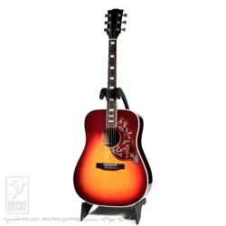 GIBSON HUMMINGBIRD CUSTOM SALE IN PROGRESS 36 MONTHS INTEREST FREE