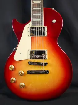 GIBSON LEFT-HANDED LES PAUL STUDIO ELECTRIC GUITAR, HERITAGE CHERRY SUNBURST