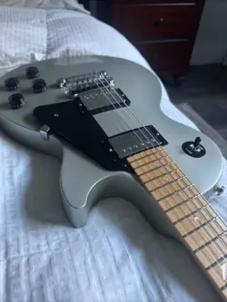 GIBSON LES PAUL RAW POWER STUDIO