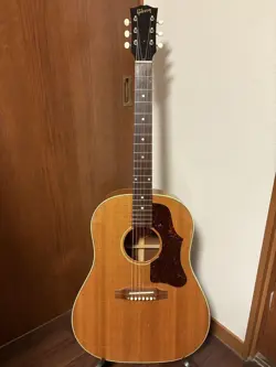 2004 GIBSON J-50 NO.MG2723