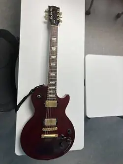 COLLECTORS ITEM VINTAGE GIBSON LES PAUL STUDIO (90S MAYBE) USED ON HIGHWAY BLOSS