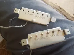 PAIR GIBSON LP DELUXE GUITAR MINI HUMBUCKER PICKUP PATENT NUMBER BASE PLATES