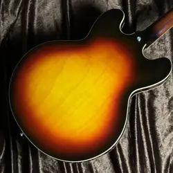 GIBSON ES-330 2018 SUNSET BURST SEMI-HOLLOW ELECTRIC GUITAR USED