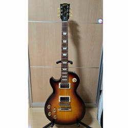 LEFT-HANDED GIBSON LES PAUL STUDIO SUNBURST NO.LG981