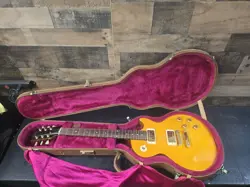 GIBSON LES PAUL JUNIOR SPECIAL PLUS TRANS AMBER  FLAME TOP 8.1 LBS W/ OHSC