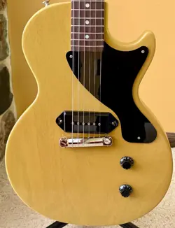 2025 GIBSON LES PAUL JUNIOR SINGLE CUT,EXCELLENT CONDITION,TV YELLOW, SHIPS FREE